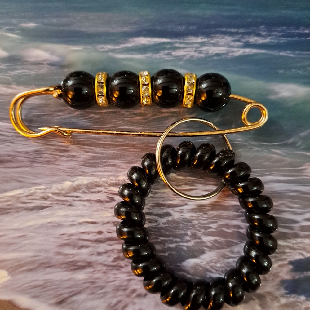 Waist Cincher Keychain Reasonable offers are accepted